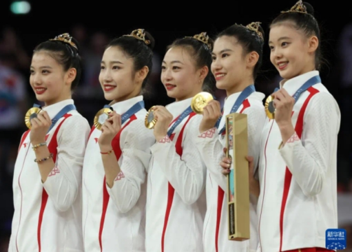 中国艺术体操队集体组直面新挑战