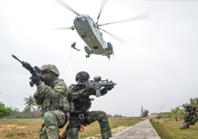 第81集团军某旅施行训练人才资源共享机制,训练水平稳步提升